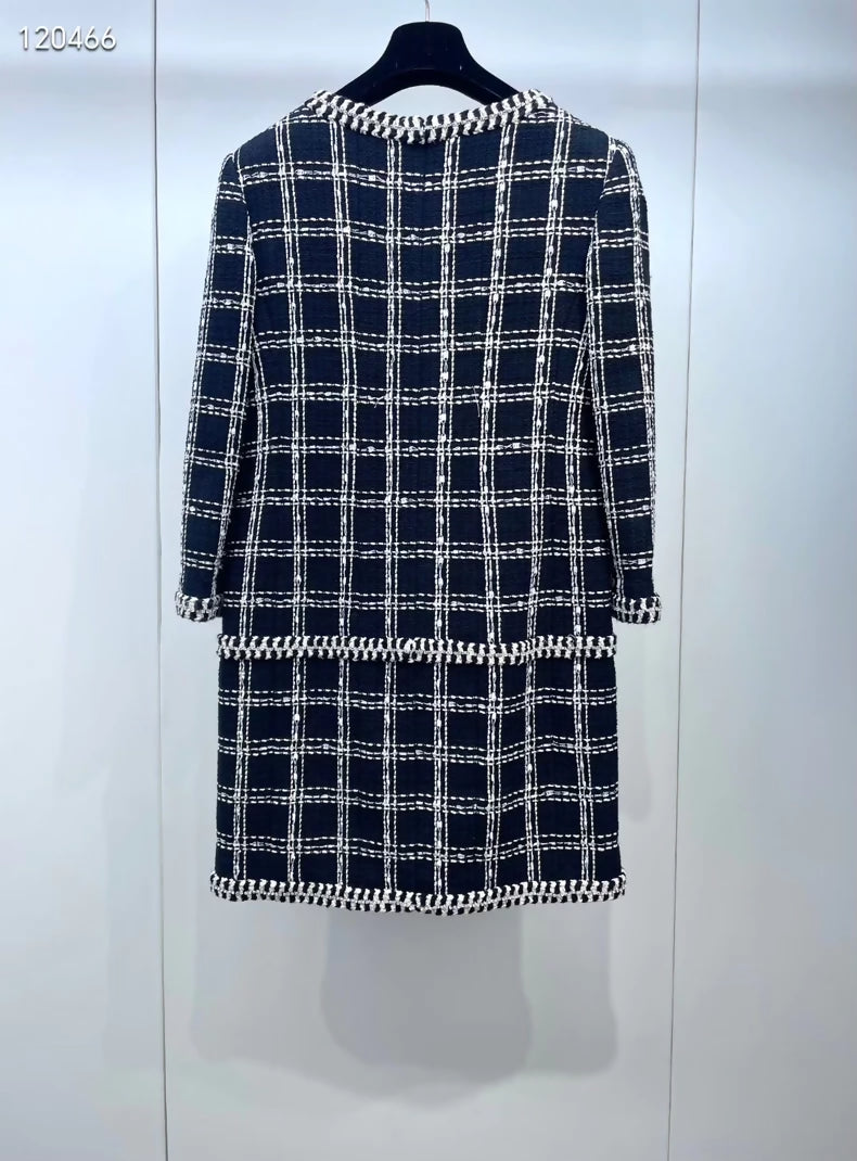 black and white tweed dress Chanel 23C black and white check tweed dress – Wararni.com