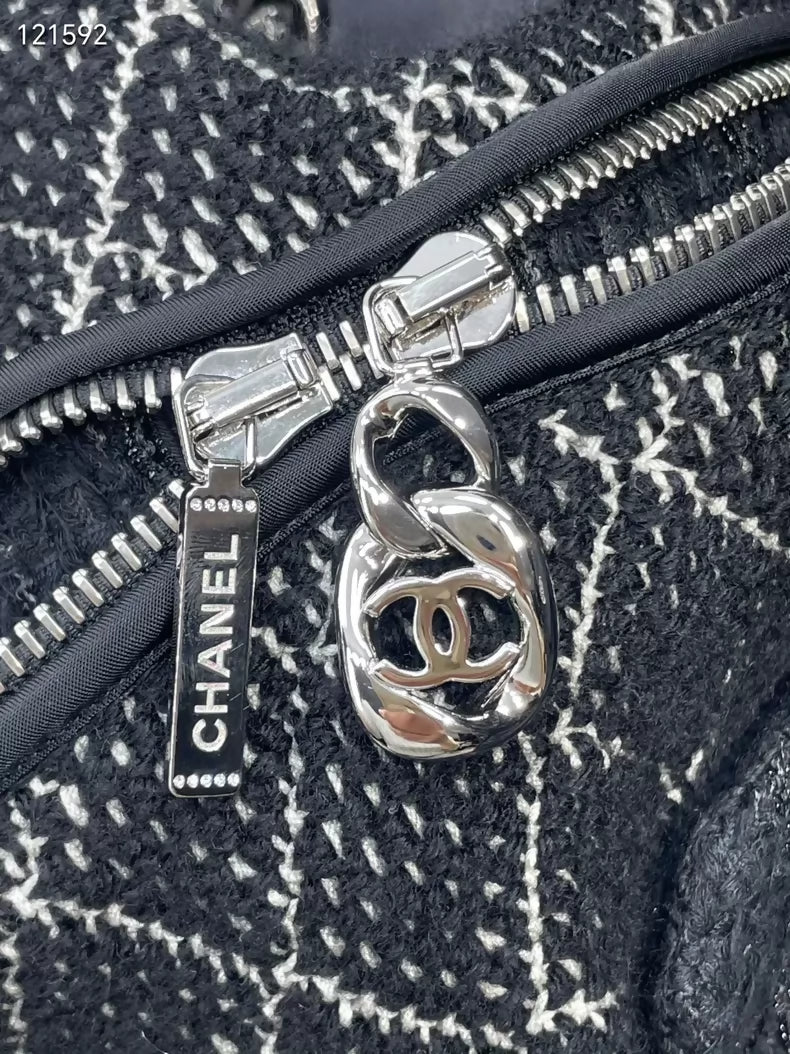 Chanel 25B tweed jacket