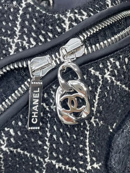 Chanel 25B tweed jacket