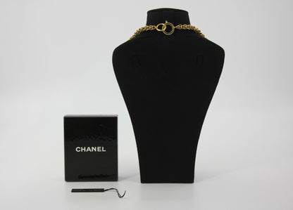 Chanel Vintage 71-80 Gripoix Red and Green Oval Gold-Plated Necklace