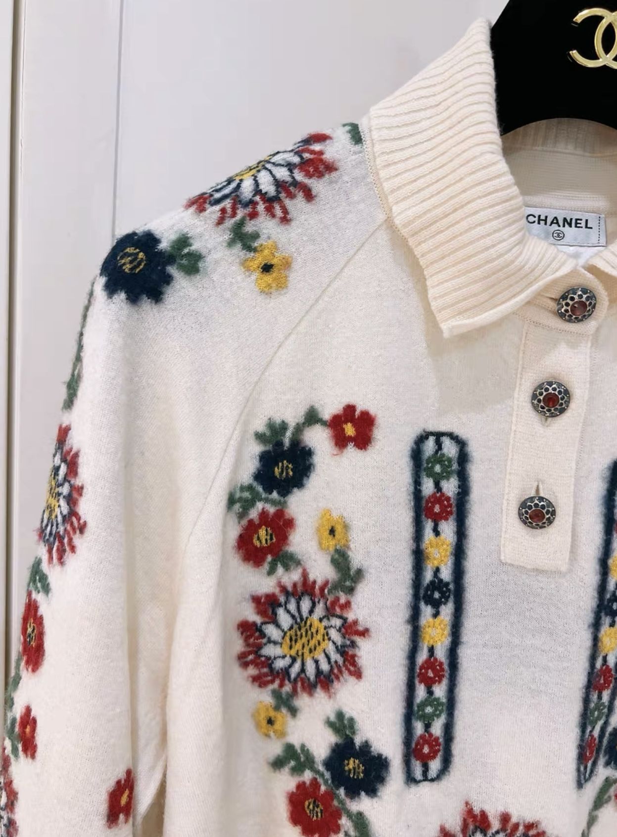 Chanel Salzburg catwalk crochet sweater in Paris